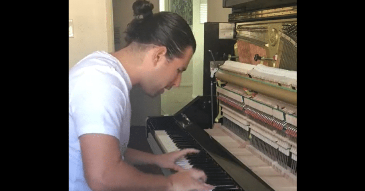 pianista cubano jingle bells